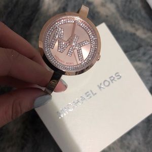 MK watch
